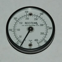 Surface Thermometer, Dual Magnetic Mounts, 50 - 750 Degrees F / 10 - 400 Degrees C