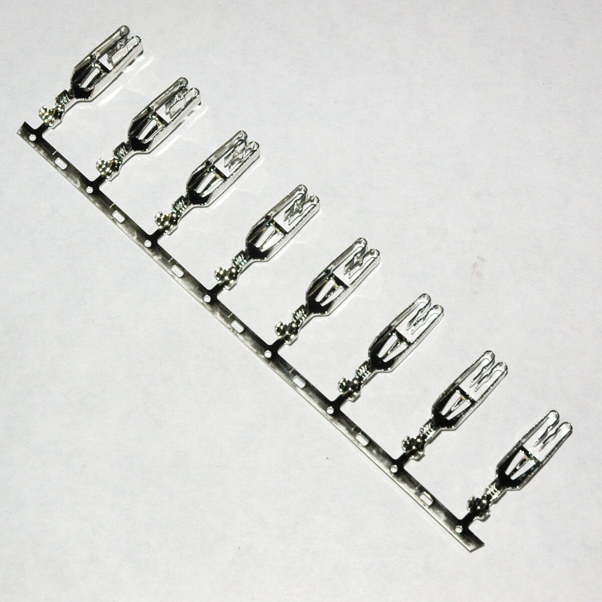 Edge Connector with 8 Contacts - Image 2